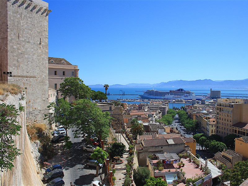Uitzicht op zee vanuit Cagliari