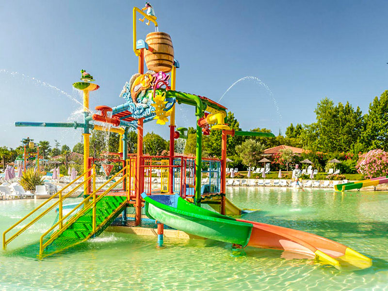 Waterspeeltuin op Camping Bella in Italië