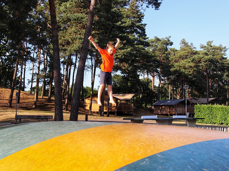 Lekker los gaan op de airtrampoline!