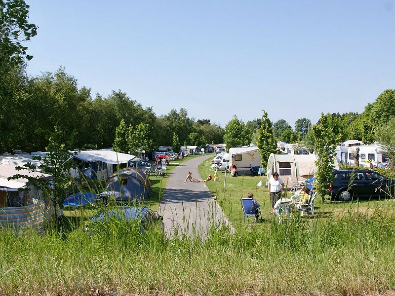 Kampeerveld van camping Westende aan de Belgische kust