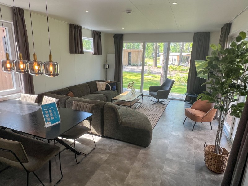 Het interieur van onze villa op camping Samoza