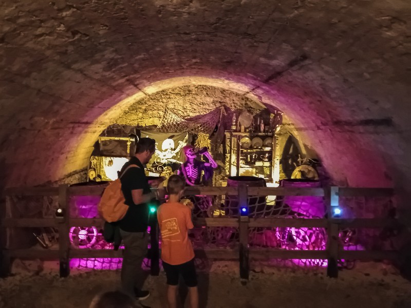Spannende plekjes tijdens de piratenspeurtocht in Château des Avonturiers