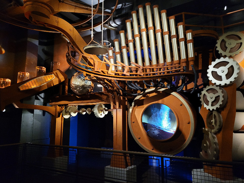 De indrukwekkende chocolade machine...