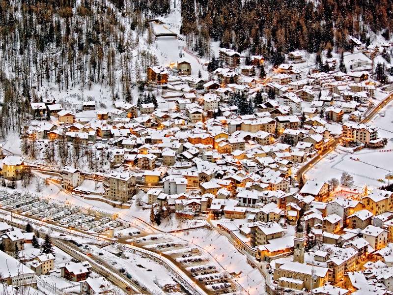Het besneeuwde Valle de Cogne in Valle d Aosta, Italie