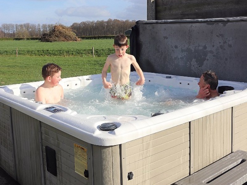 Lekker bubbelen in de jacuzzi!