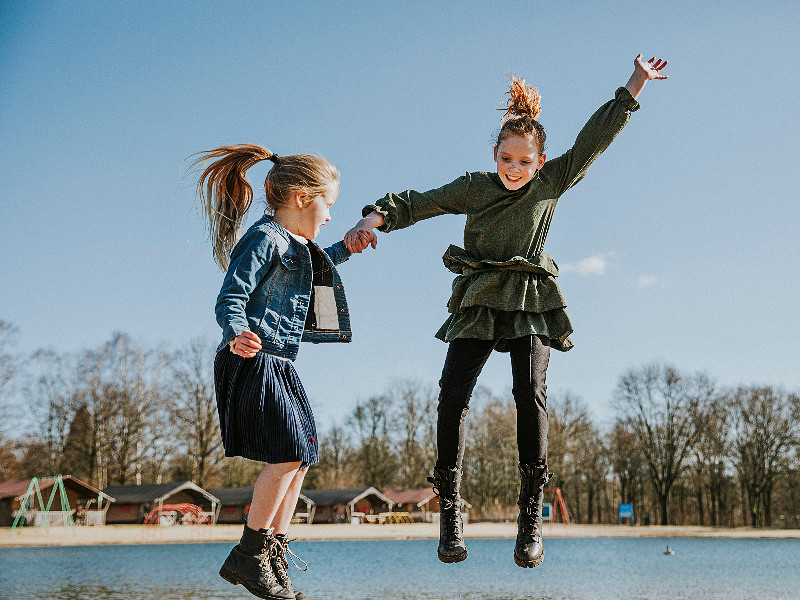 Lekker springen bij Vakantiepark Dierenbos tijdens het Springkussenfestival