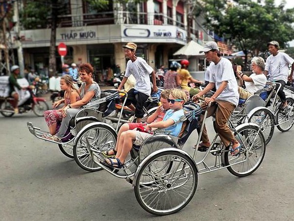 Met de becak in Vietnam