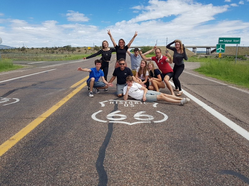 De groep op route 66