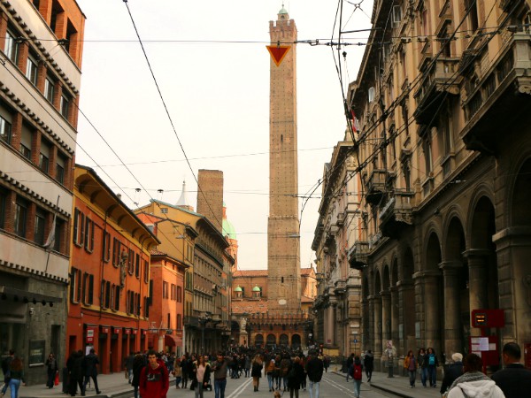 Duo Torri, een grote en een kleine in Bologna