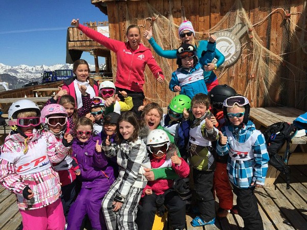 Dutchweek kinderen van de skiklas op de foto