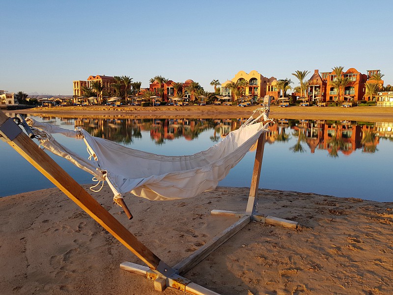 El Gouna laguna strand met hangmat