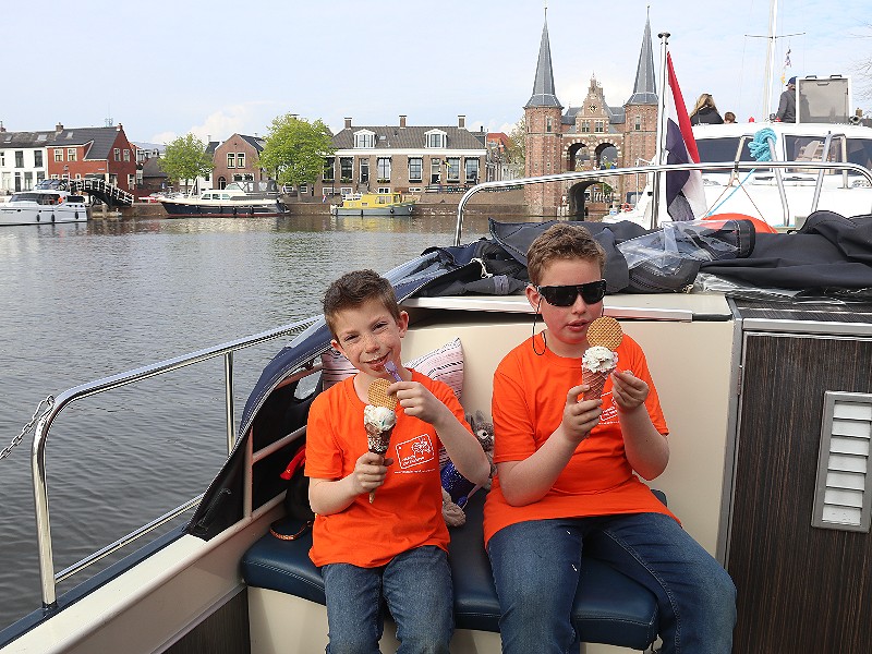 IJsje eten onder de Waterpoort!