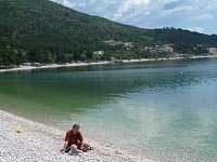 Mooi kiezelstrandje in Kroatië