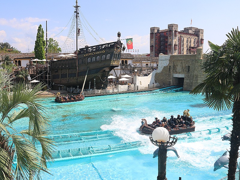 De Super Splash in de Portugese haven
