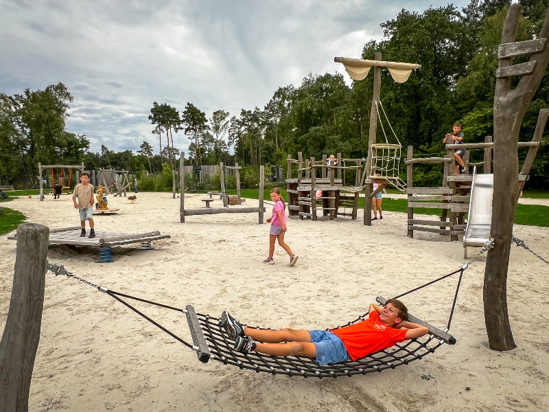 Chill in de speeltuin van EuroParcs Hoge Kempen