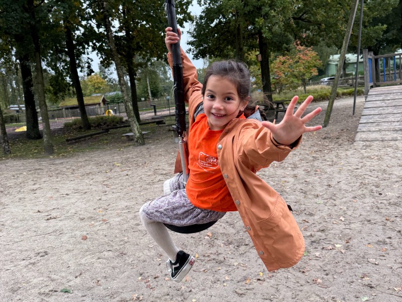 Vrolijk van de kabelbaan