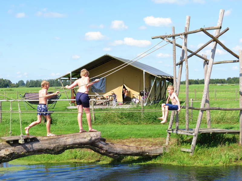 Zeb en Tycho in de Water Pret Weide