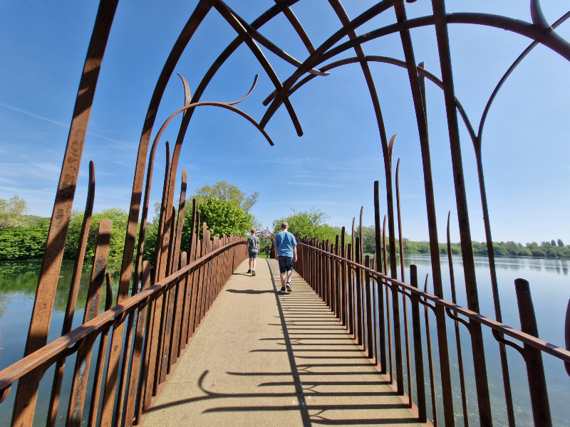 Maak een wandeling door Ferry Meadows