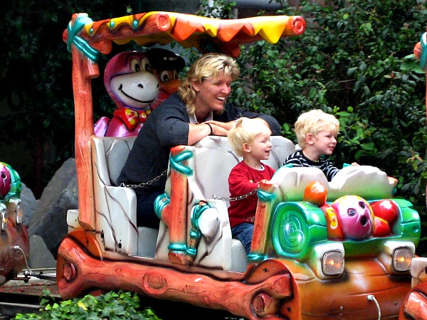 De flintstone auto's in Julianatoren