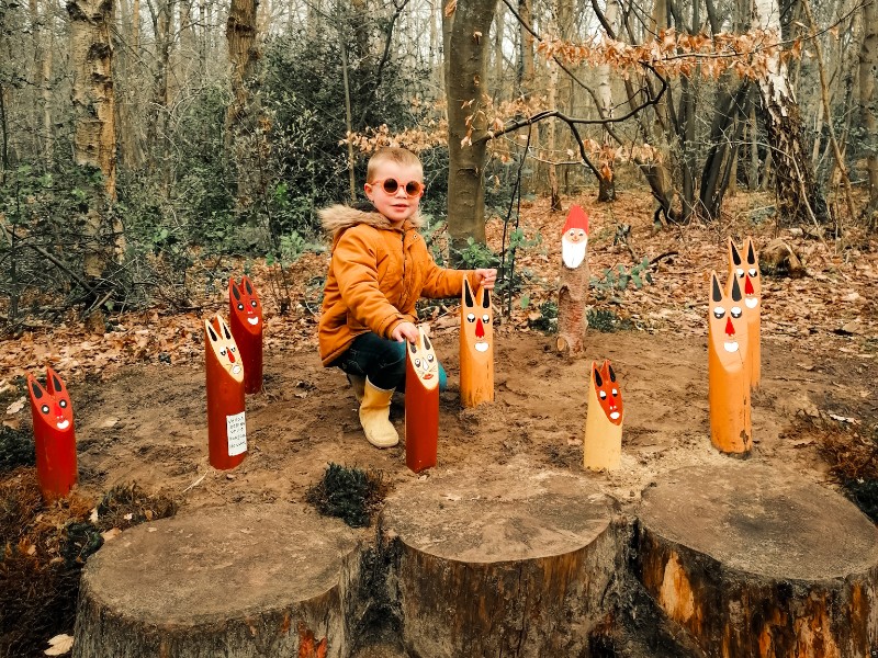 De oudste zoon van Conchita in het speelbos bij Elfbergen, in het westen van Friesland