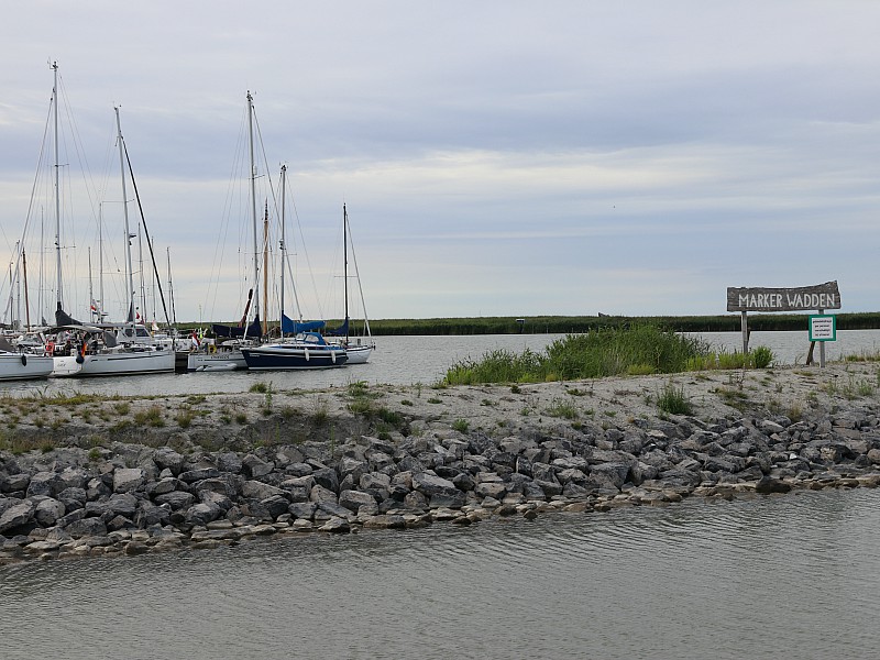 Vertrek van de Marker Wadden