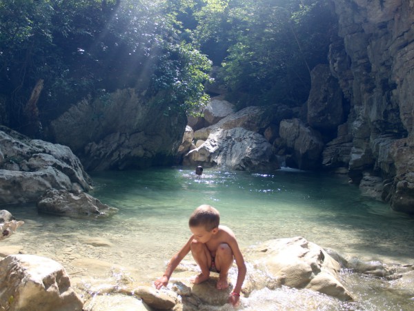 Prachtige natuur in Abruzzo zoals hier bij Gole del Salinello