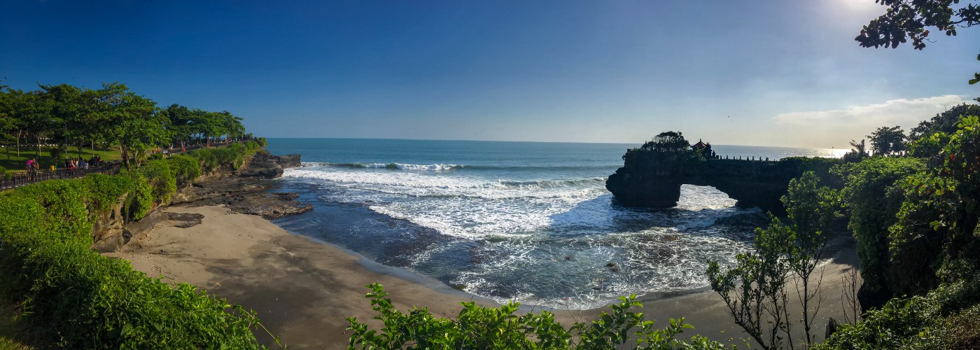 bij de tempel tanah lot