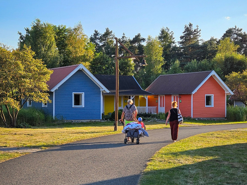 De vakantiehuisjes op het Holiday Camp bij Heide-Park