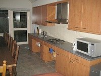 De keuken in de aangepaste woning bij Hoeve Heikant De keuken in de aangepaste woning bij Hoeve Heikant