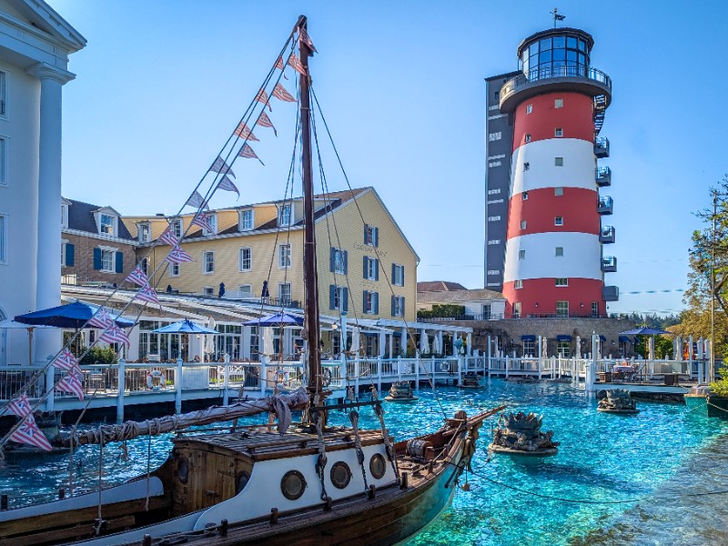 hotel bell rock met vuurtoren