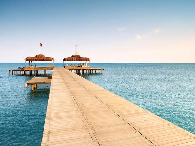 De zwemsteiger van Hotel Robinson Nobilis in Belek