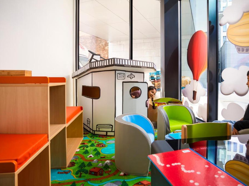 De kinderhoek bij het Ibis Hotel in Luik