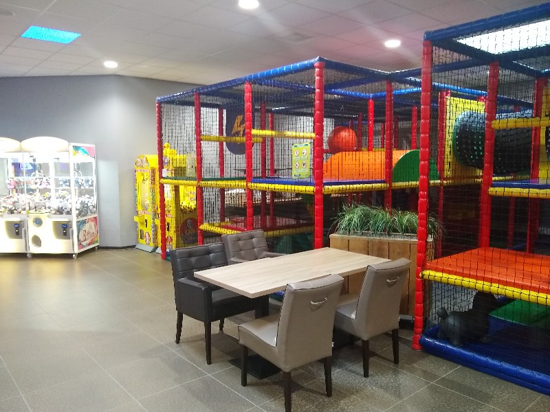 De indoor speeltuin