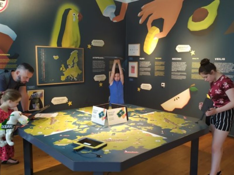 In Rotterdam staat het Belasting en Douanemuseum. Elsbeth ontdekte met haar kinderen dat ze het dus WEL leuker kunnen maken, lees maar!