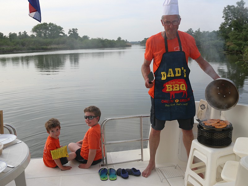 Yes....barbecueën in De Biesbosch!!!