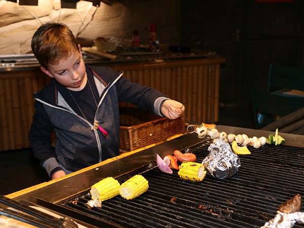 Zelf barbecuen in het Jungle Restaurant