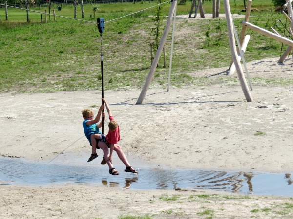 De kabelbaan op het avontureneiland