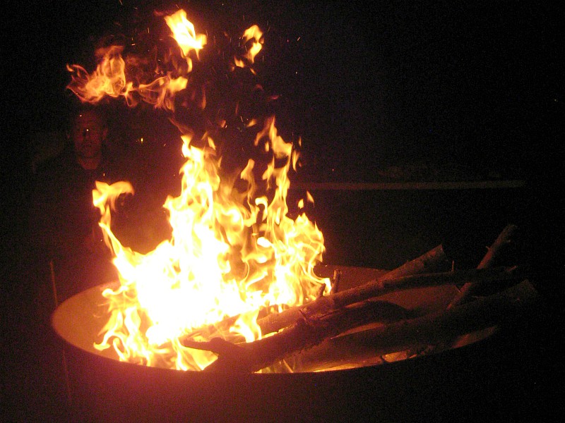 Het kampvuur bij Hoeve Heikant Het kampvuur bij Hoeve Heikant