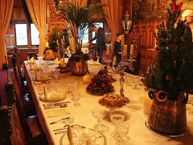 De eetzaal van Kasteel De Haar