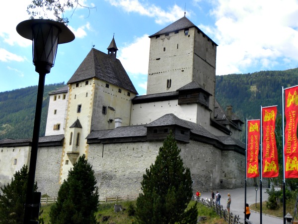 Kasteel Mauterndorf in de Lungau, Salzburgerland