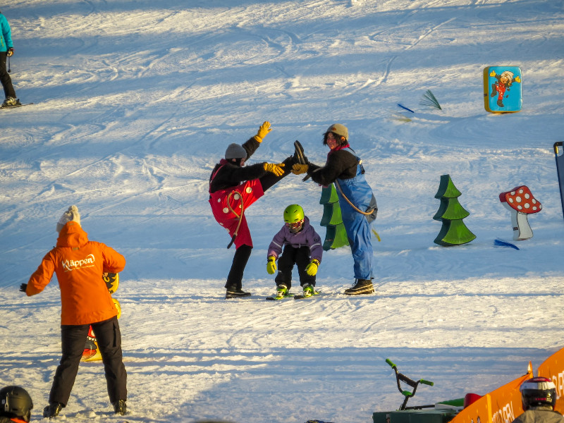 Trolle en Trolla maken pret op de piste