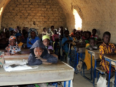 We bezoeken een klaslokaal in Mali We bezoeken een klaslokaal in Mali
