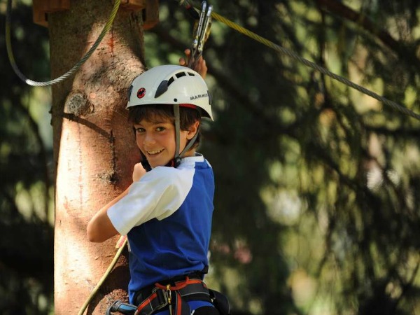 Klimpark in het groen van Val Gardena