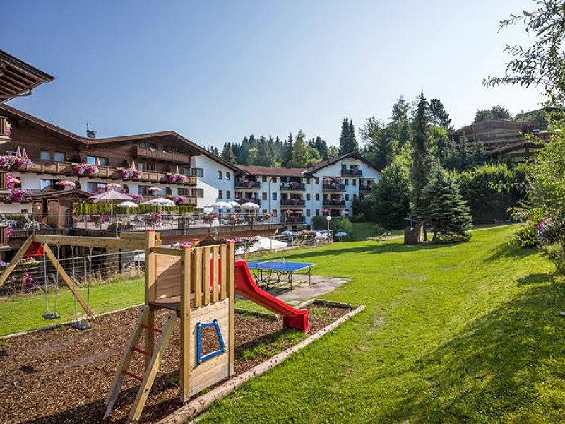 Speeltuintje bij het kindvriendelijke hotel Kroneck