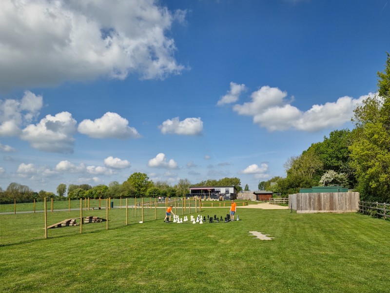 Landal RockinghamForest is een kleinschalig park met heel veel buitenruimte