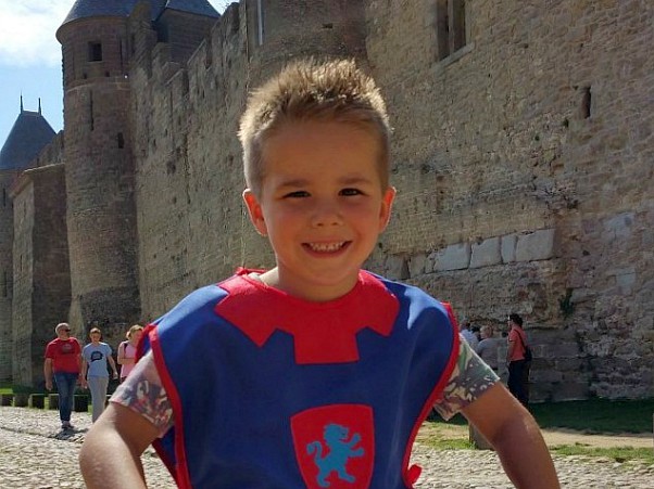 Ridder spelen in Carcassonne in Languedoc