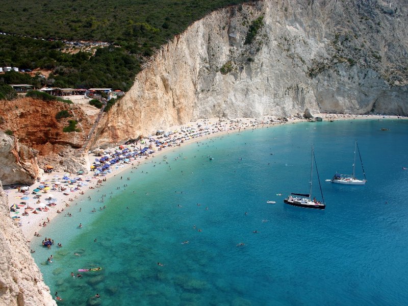 Lees hier alles over een gezinsvakantie op het prachtige Griekse eiland Lefkas, een groene parel in de ionische zee