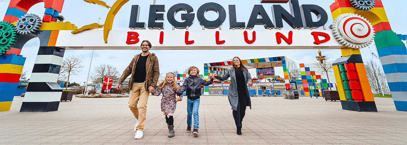 De inglang van LEGOLAND Billund in Denemarken