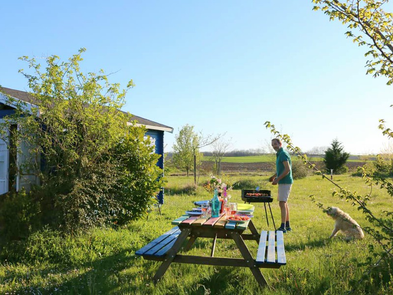 Vermaak op eigen terrein, lekker BBQ