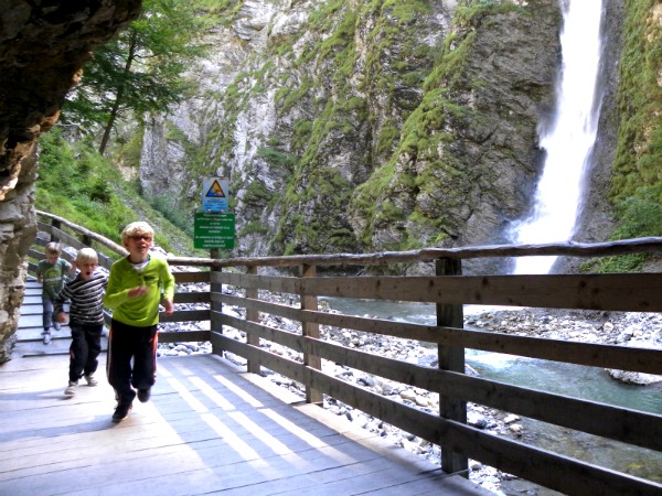 Rennen door de prachtige Liechtensteinklamm in het Salzburgerland